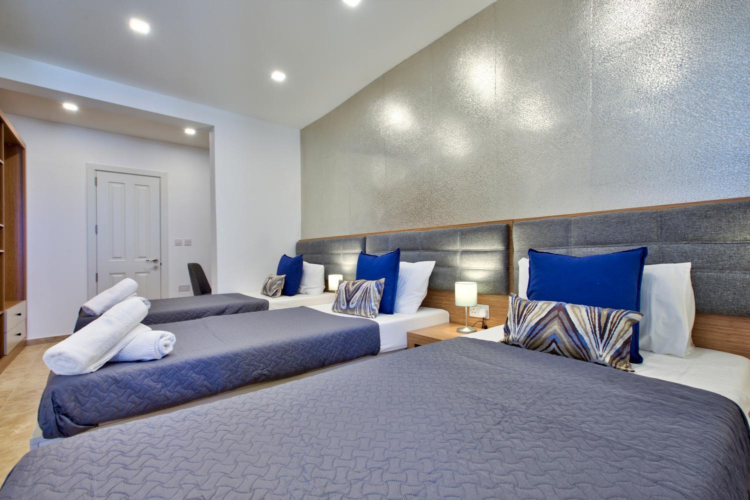 Valletta Luxury 4-Bedroom Duplex With Stunning Sea Views Private Terrace And Jacuzzi Buitenkant foto